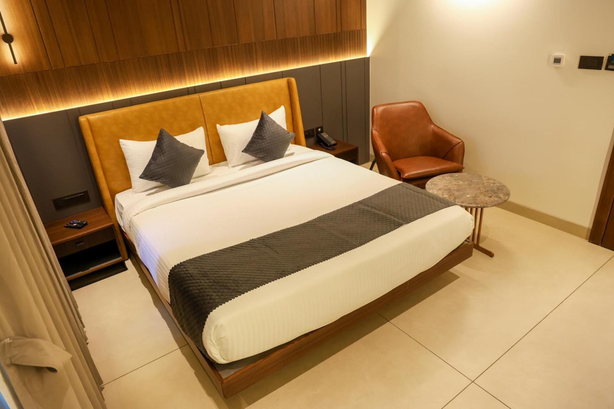 Raga - A Boutique Hotel Белґаум Екстер'єр фото