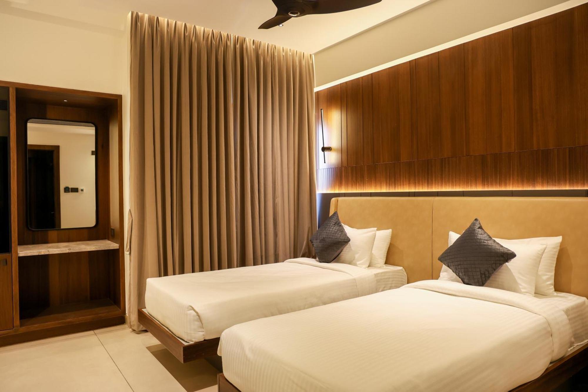 Raga - A Boutique Hotel Белґаум Екстер'єр фото